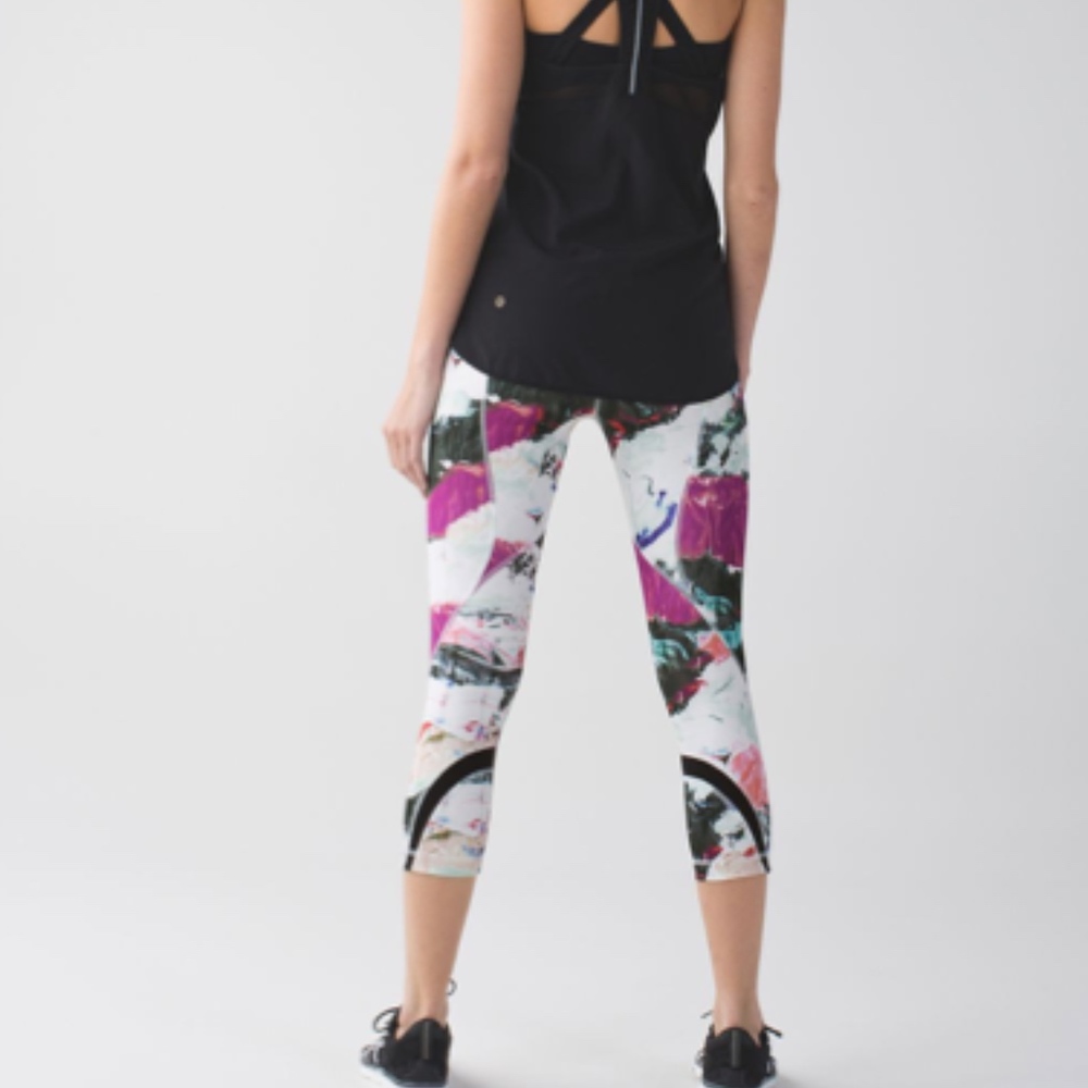 Lululemon Run: Inspire Crop II *All Full-On Luxtre